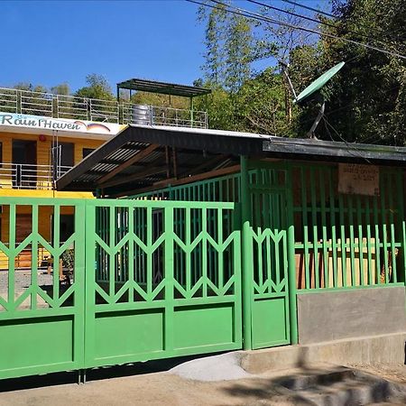 Rain Haven Lodging House Coron Kültér fotó